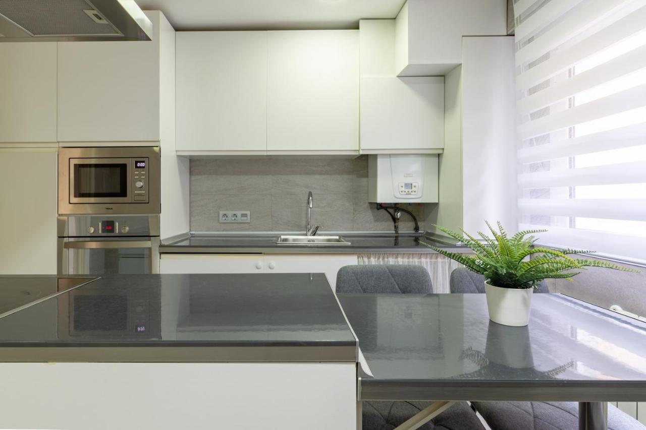 Ah King Size Apartment Vut5461As Oviedo Bagian luar foto